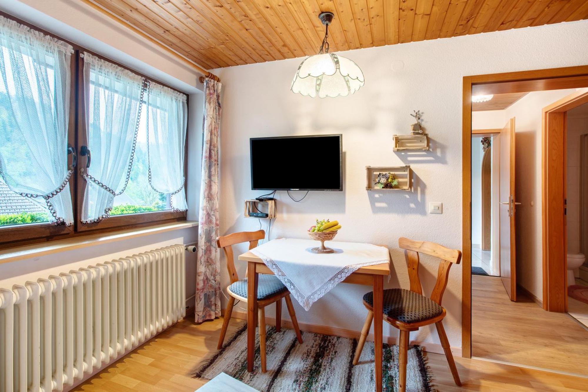 הוילה טודמוס Haus Kurparkblick מראה חיצוני תמונה